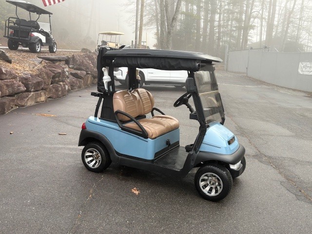 2017 Precedent 2 Passenger FLA - Image 2