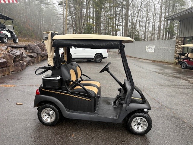 2017 Precedent 2 Passenger FLA - Image 2